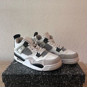 Jordan 4 military black